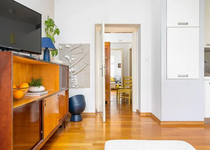 Main Street Apartment Split
