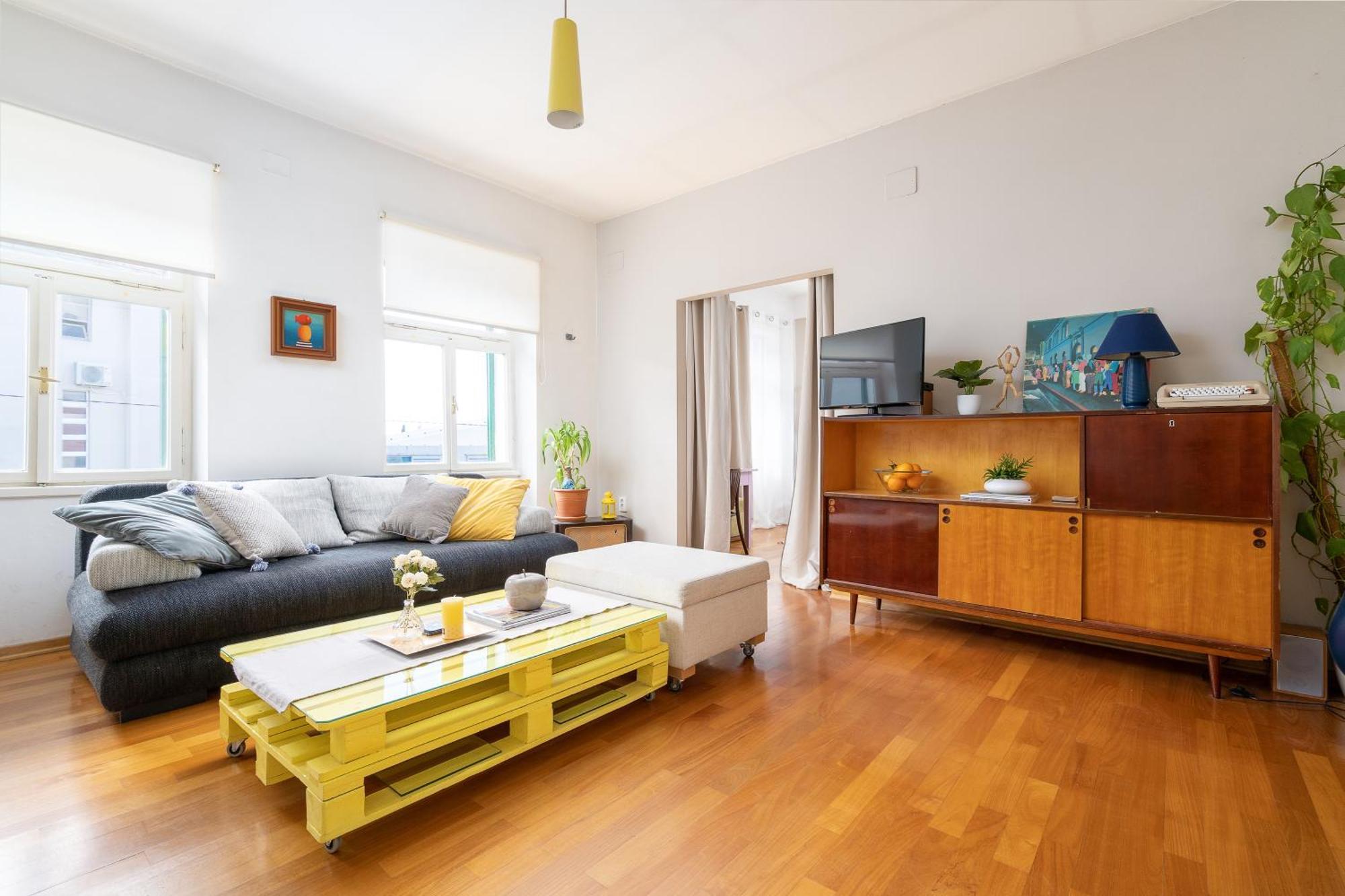 Main Street Apartament *