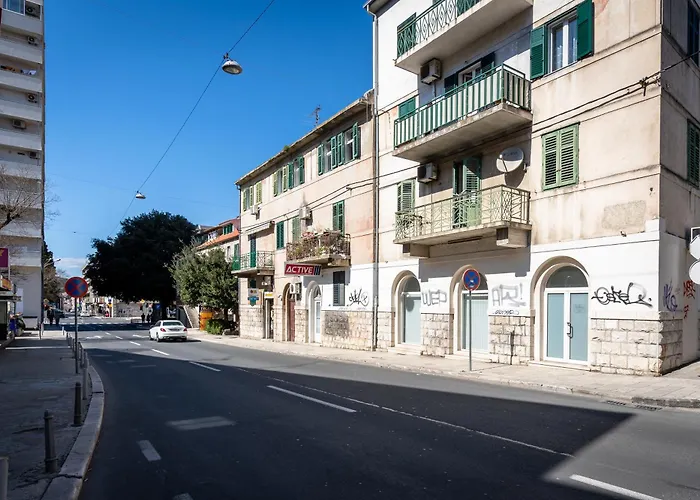 Main Street Apartment Split